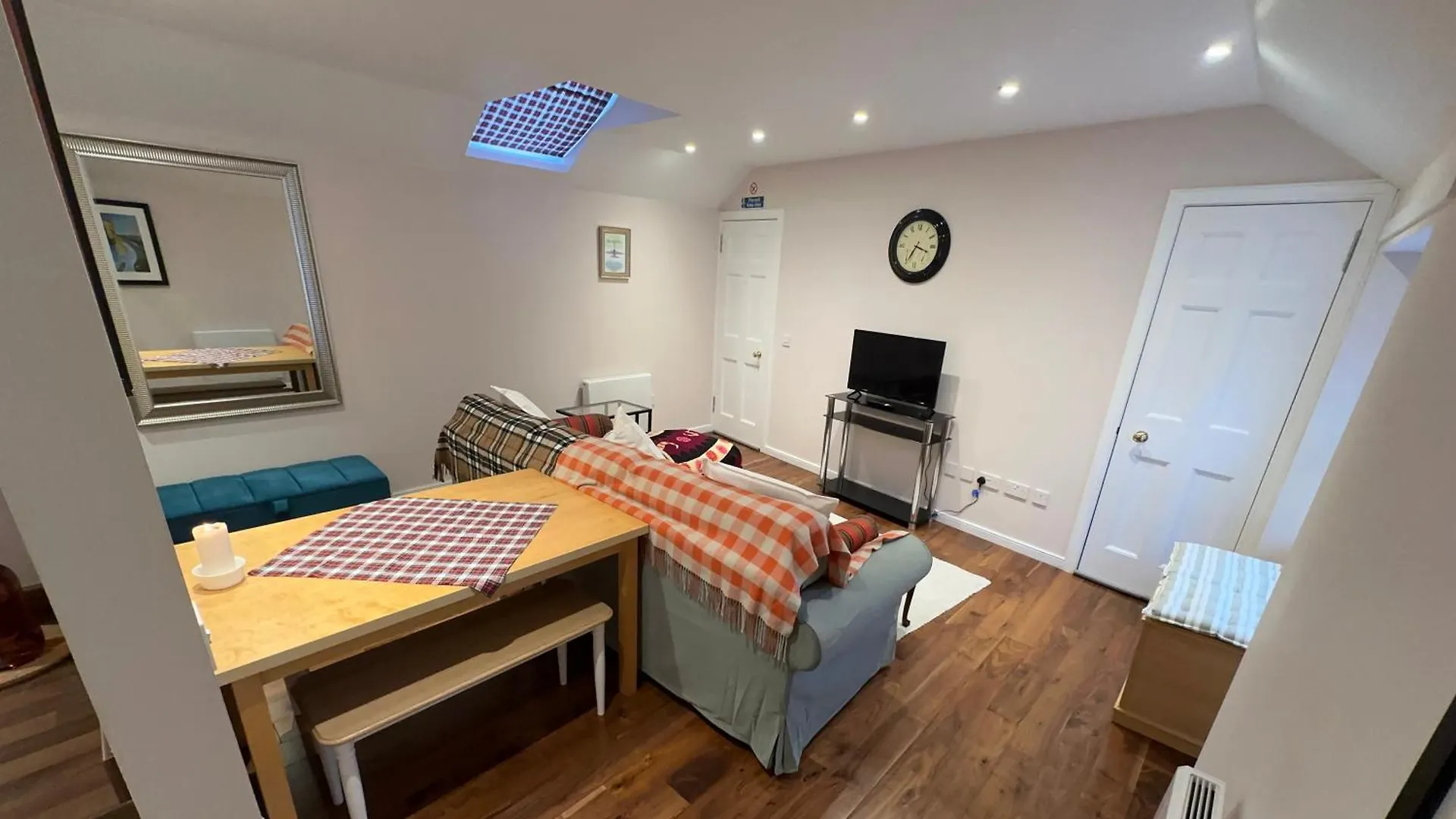 One Bee Apartment Edinburgh